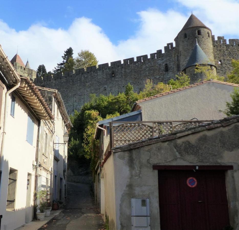 Maison Des Remparts Nichee Sous La Cite Carcassonne Luaran gambar